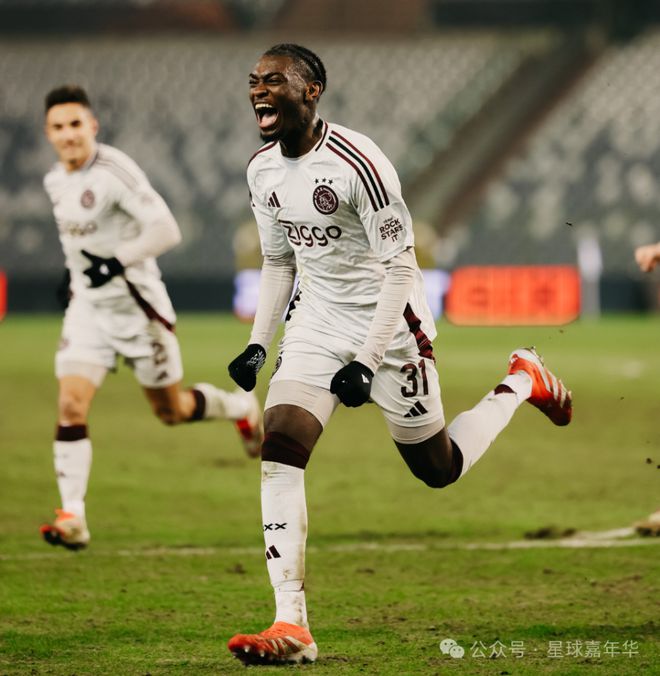 开云官网-阿贾克斯继续连胜，瓦伦西亚难逃败局