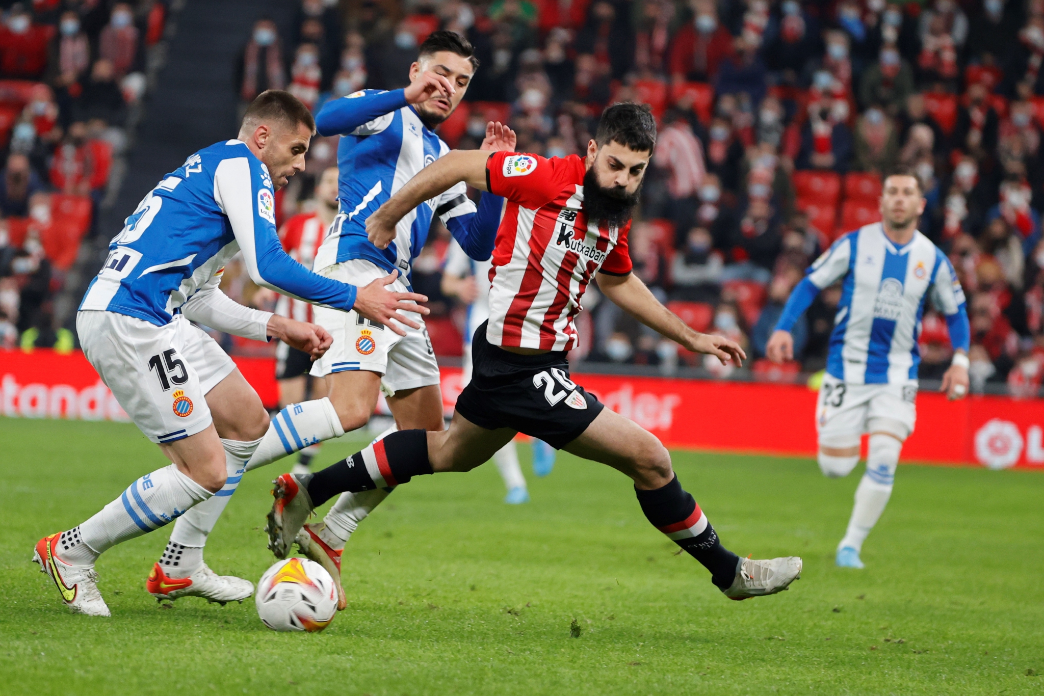 开云APP-巴萨对抗毕尔巴鄂竞技，寻求胜利