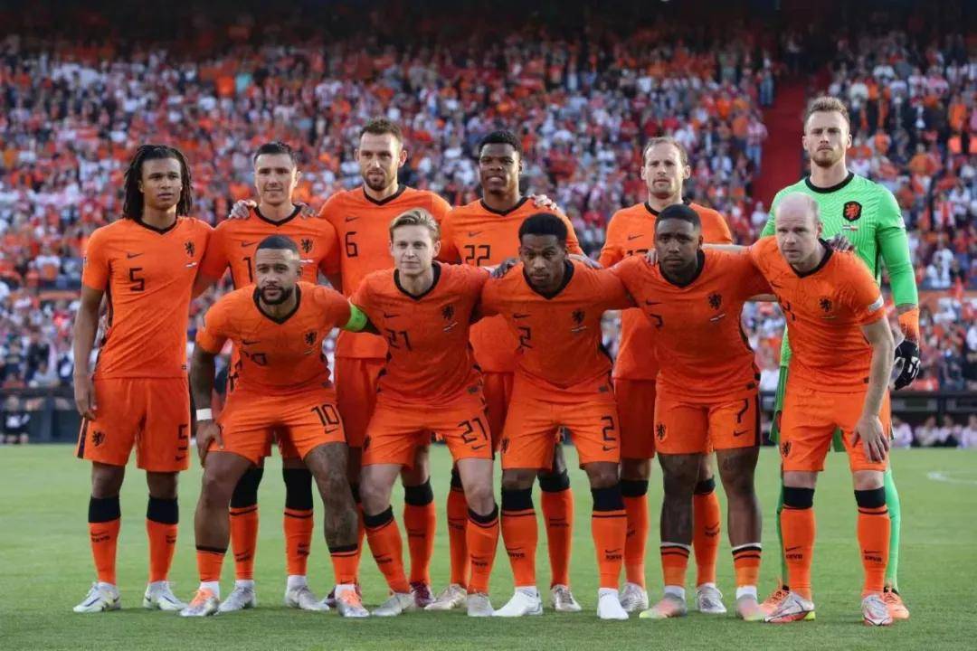 关于球队在关键比赛中双方实力对比势均力敌的信息 关于球队在关键比赛中双方实力对比势均力敌的信息