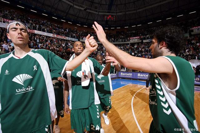 尼斯主场惊险逆转,赢得令人瞩目胜利 尼斯主场惊险逆转,赢得令人瞩目胜利