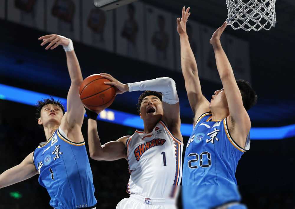 开云下载-下半场比赛开始，谁能掌握局势？的简单介绍