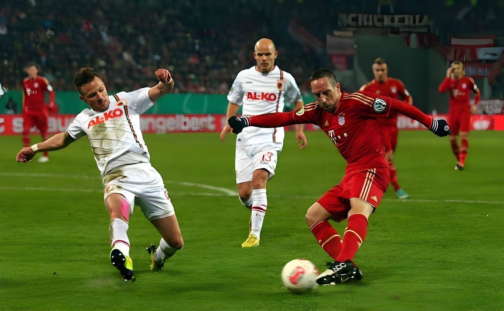 开云体育app-包含奥格斯堡客场负于沙尔克，遭遇失利的词条