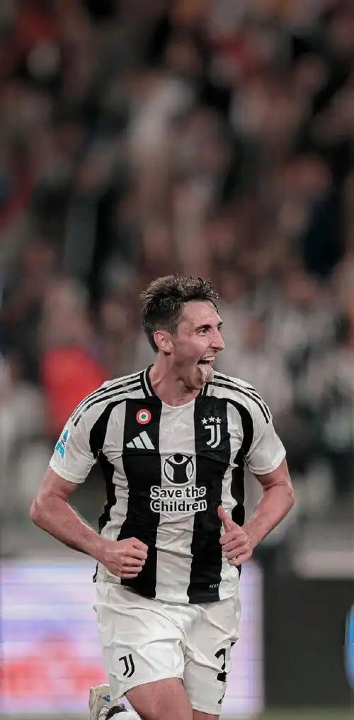 尤文图斯全队出击，决心争夺冠军