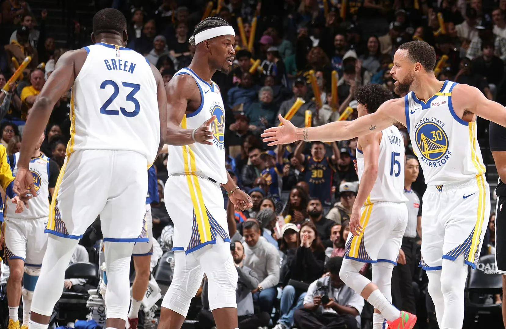 包含活塞客场表现不佳,全队士气跌至谷底的词条 包含活塞客场表现不佳,全队士气跌至谷底的词条