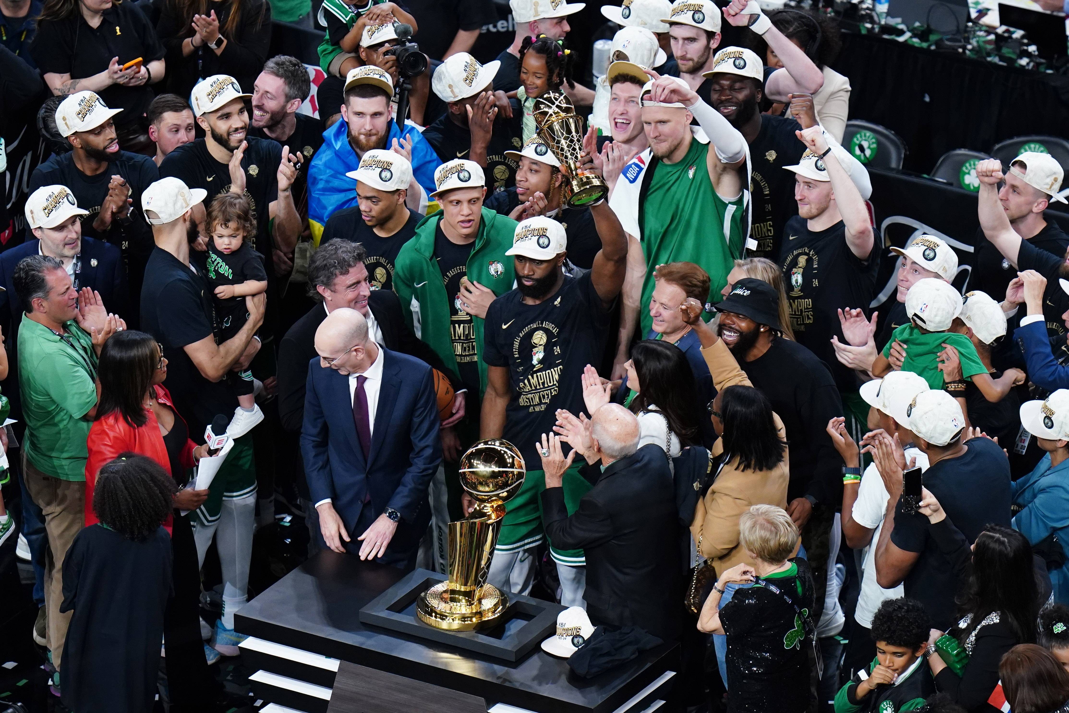 独行侠队夺得北美篮坛联赛总冠军 独行侠队夺得北美篮坛联赛总冠军