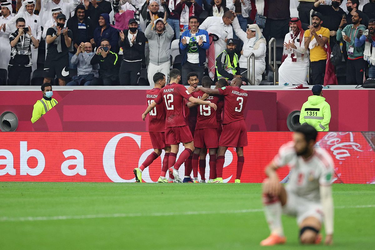 国际足球友谊赛即将启动，各队实力对抗