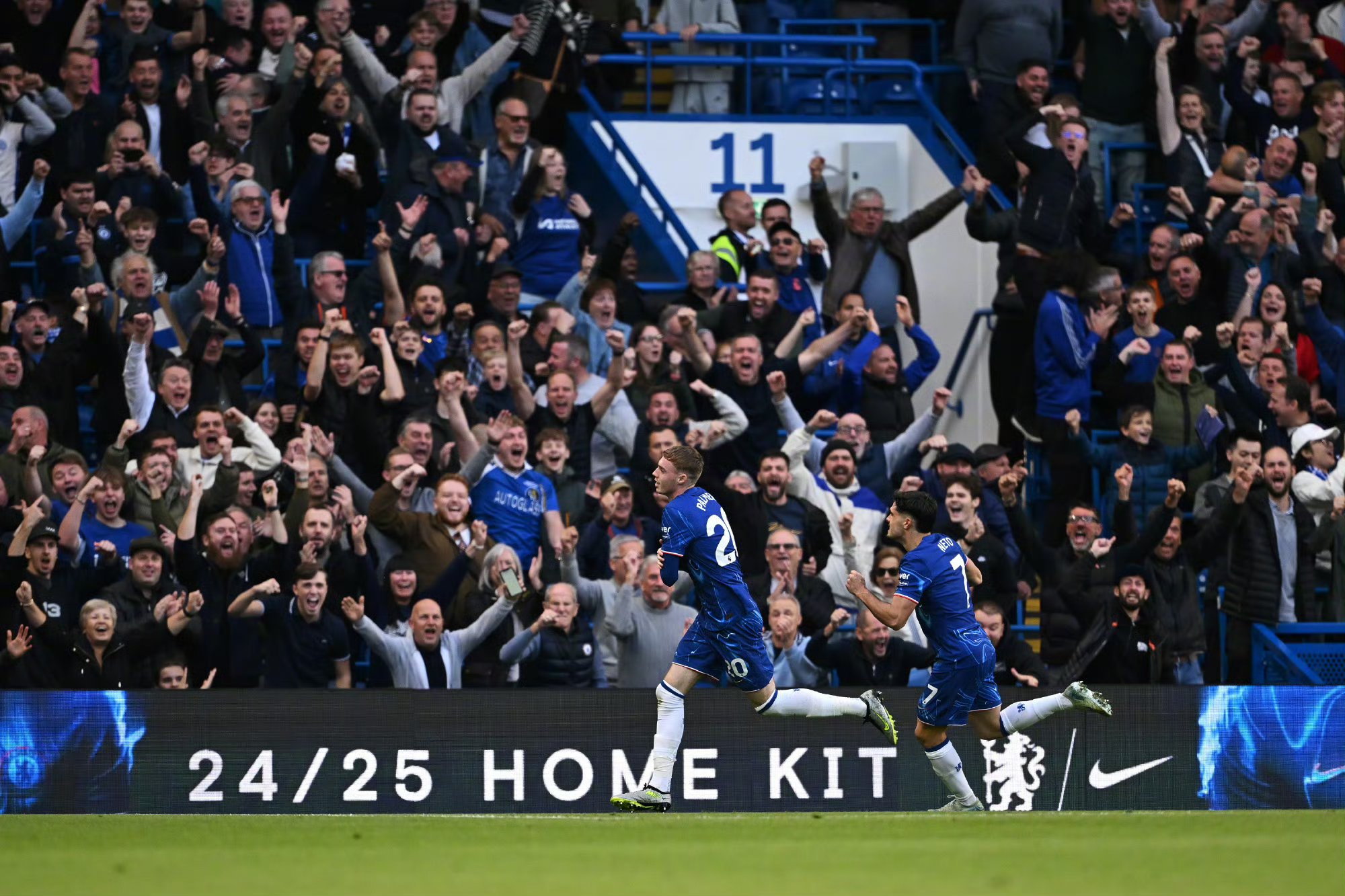 切尔西客场惨遭逆转,失去领先优势 切尔西客场惨遭逆转,失去领先优势