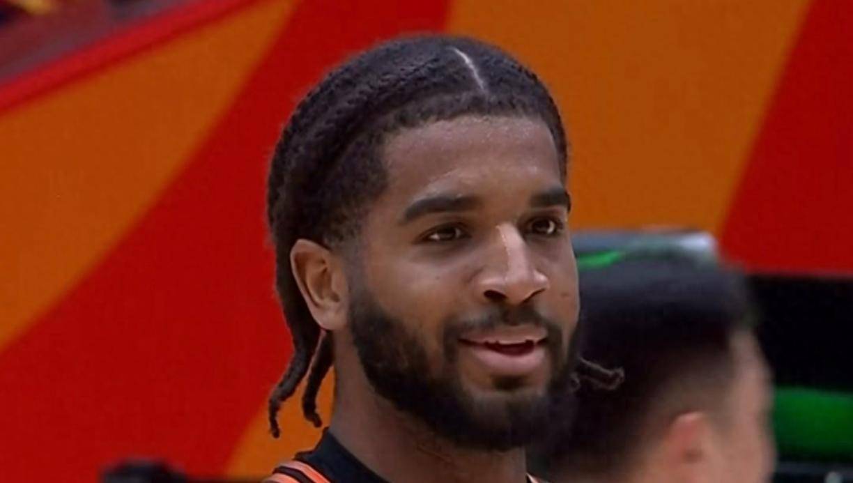 开云体育入口-关于波黑前锋完成帽子戏法，助球队逆转拿下胜利的信息