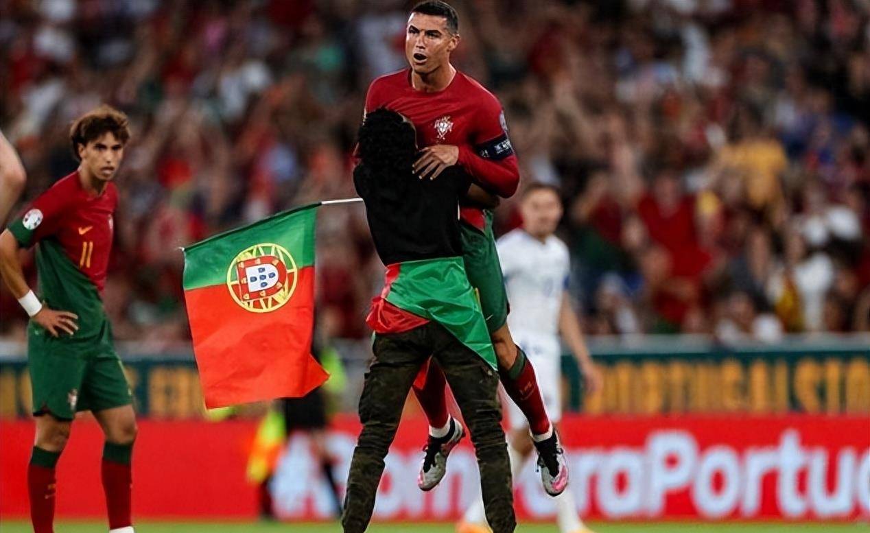 关于波黑前锋完成帽子戏法，助球队逆转拿下胜利的信息