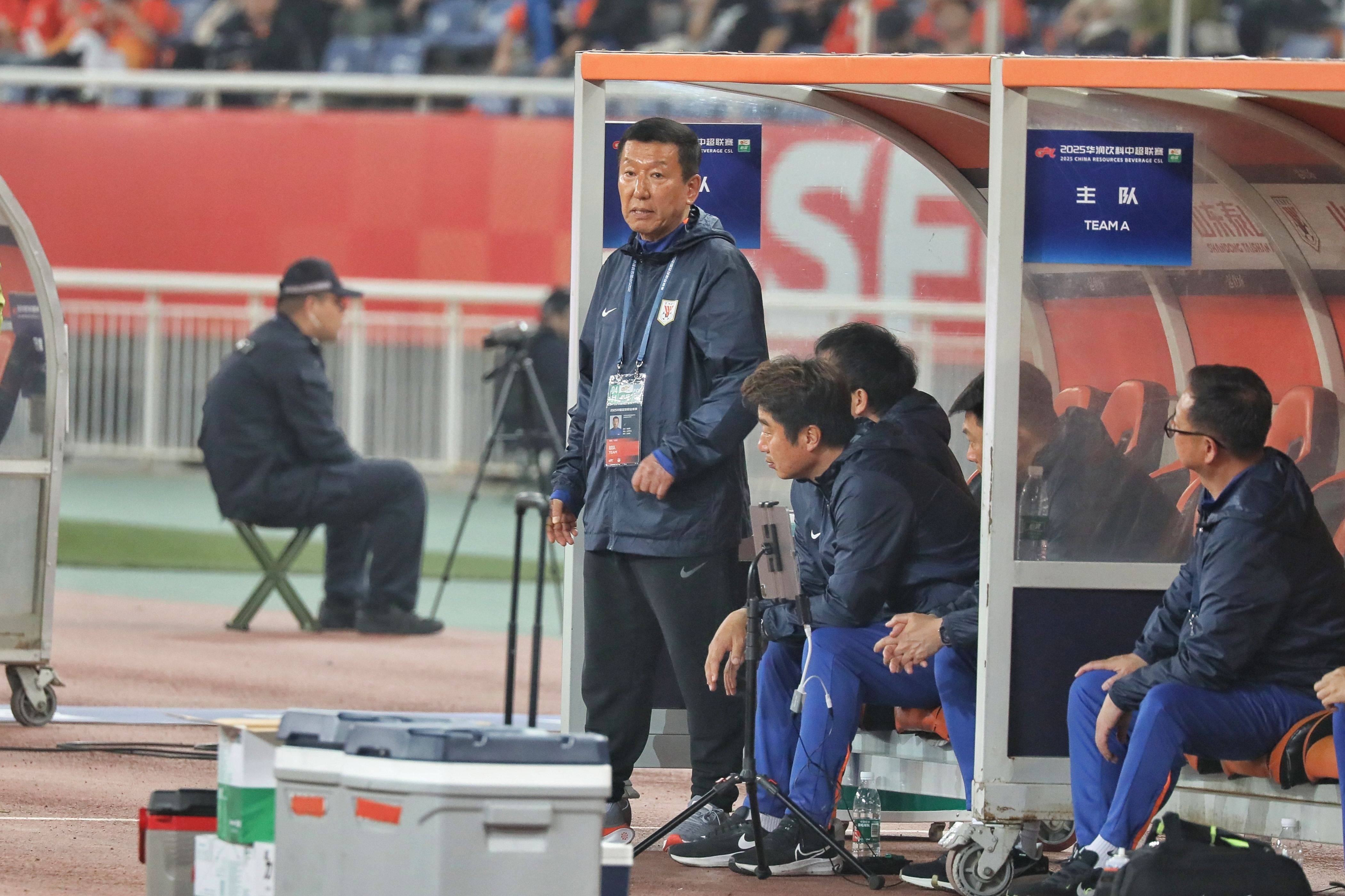 外援火力全开,带领球队横扫对手的简单介绍 外援火力全开,带领球队横扫对手的简单介绍