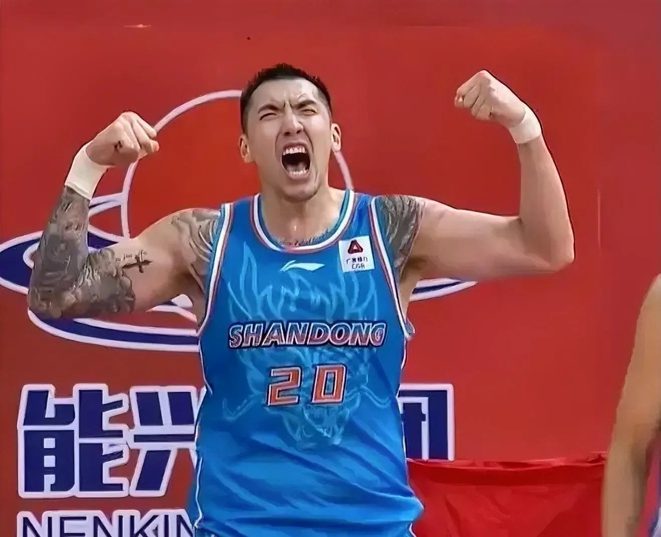 关于伤愈复出球星再度崭露头角,带领球队飞跃!的信息 关于伤愈复出球星再度崭露头角,带领球队飞跃!的信息