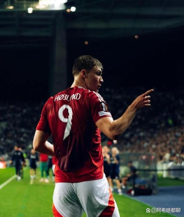 开云体育官网-欧国联比赛中一名表现低迷的球员受指责