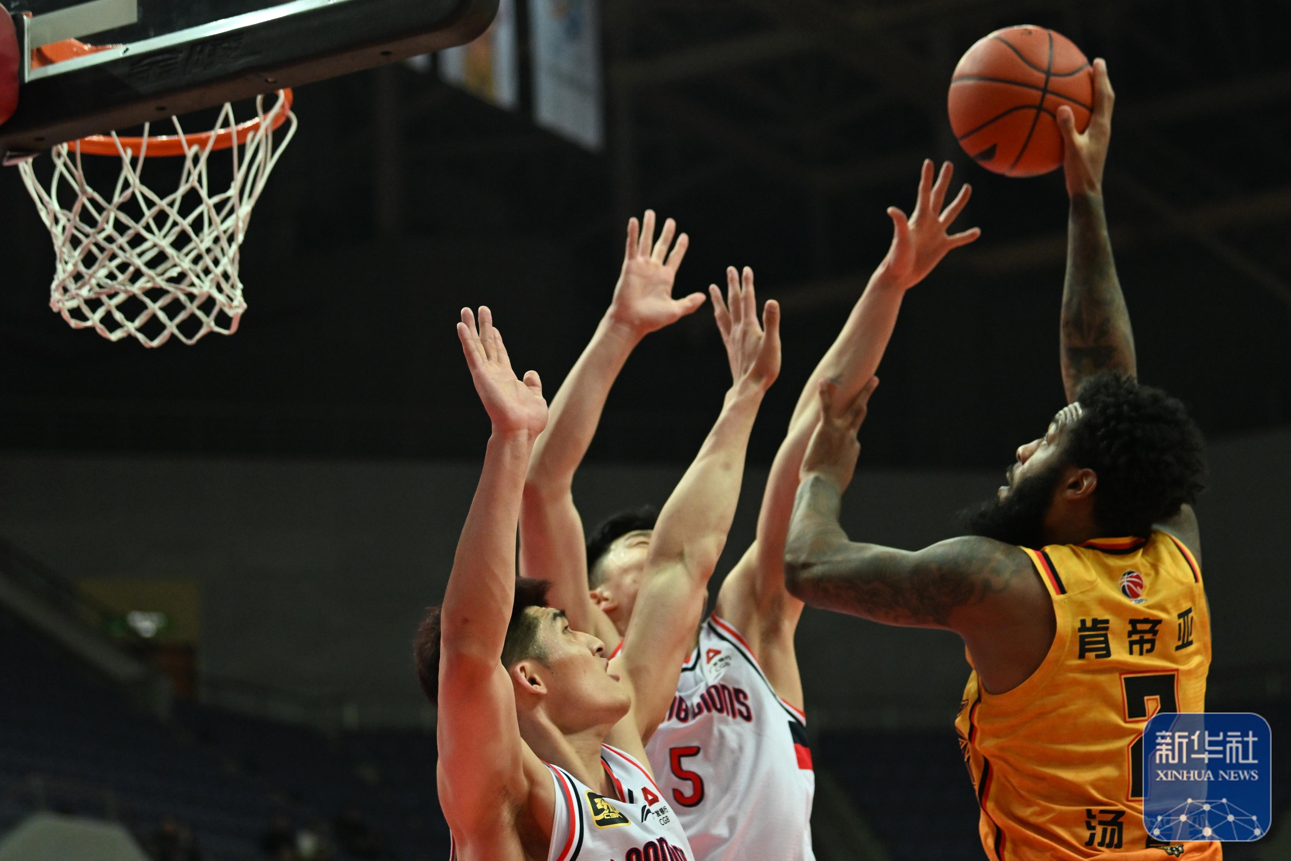 开云官网-联赛激烈对决，球员精神面貌焕然一新拼尽全力的简单介绍