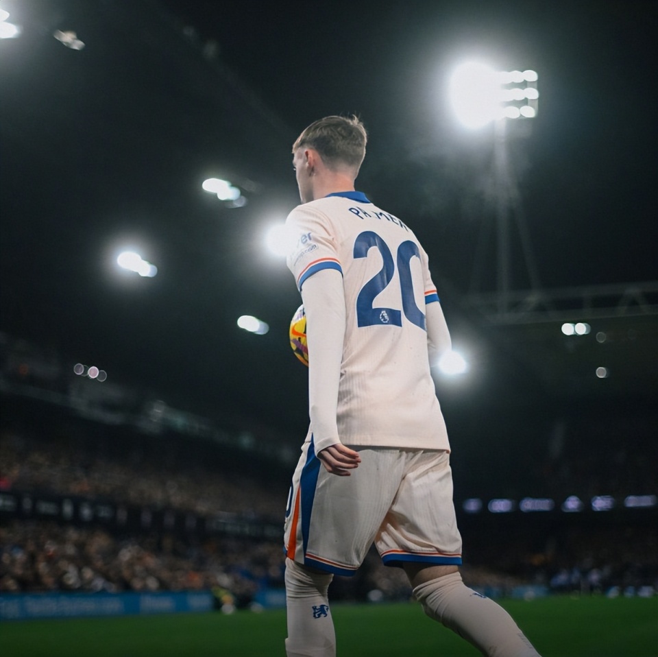 开云体育在线-切尔西客场连败，保级危机愈发严重