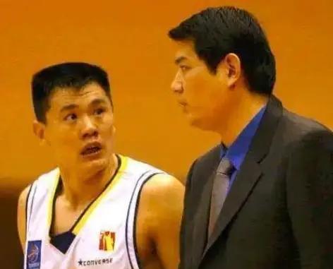 开云体育在线-关于天海阵容深度不足，面临着保级艰难局面的信息