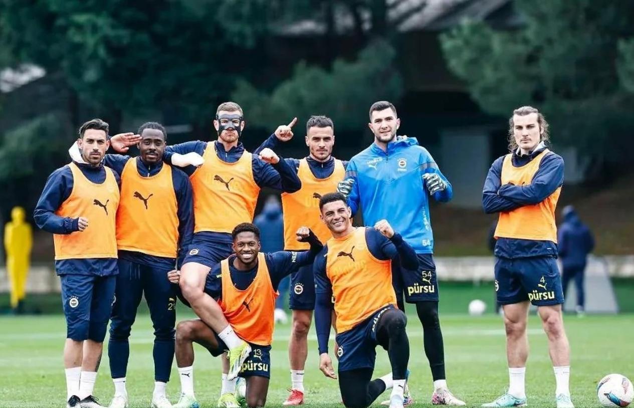 开云平台-圣埃蒂安击败洛里昂！球队士气高涨的简单介绍