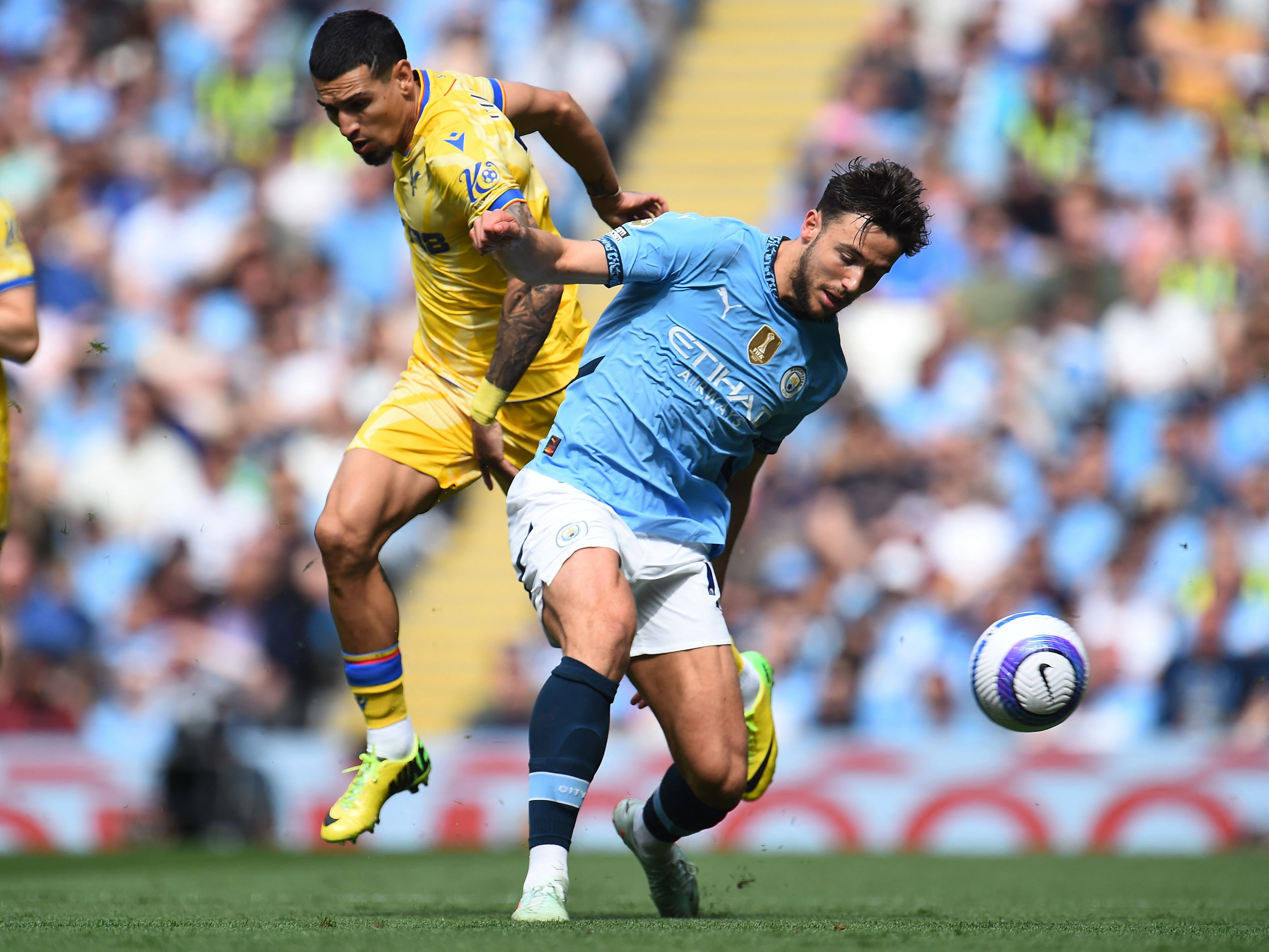 开云下载-曼城球迷积极备战下一场比赛