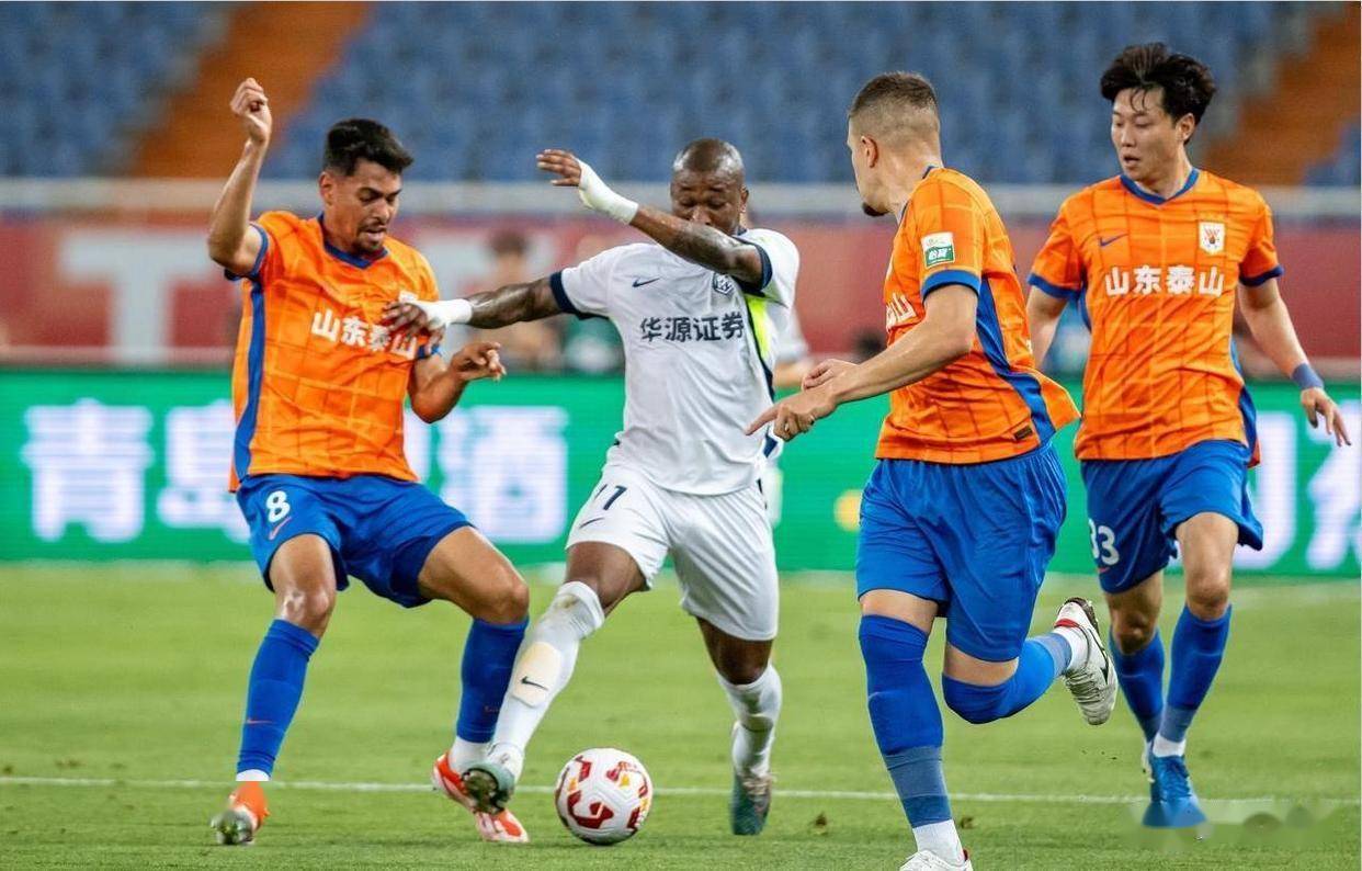 开云体育app-中场过人助攻，为球队锁定胜局