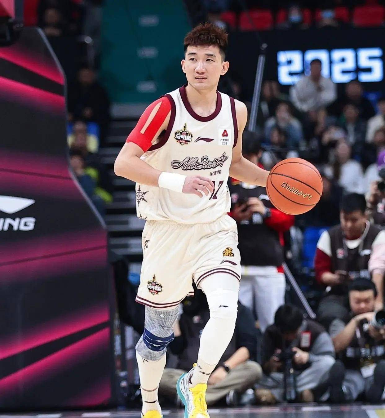 开云官网-青年球员崭露头角，展现出潜力和实力的双重魅力的简单介绍