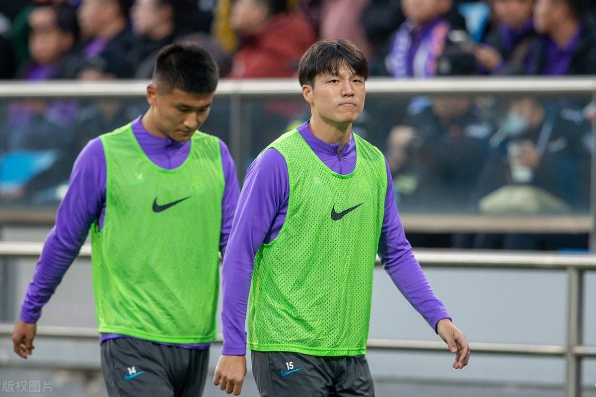 重要核心转会风波引发球迷热议