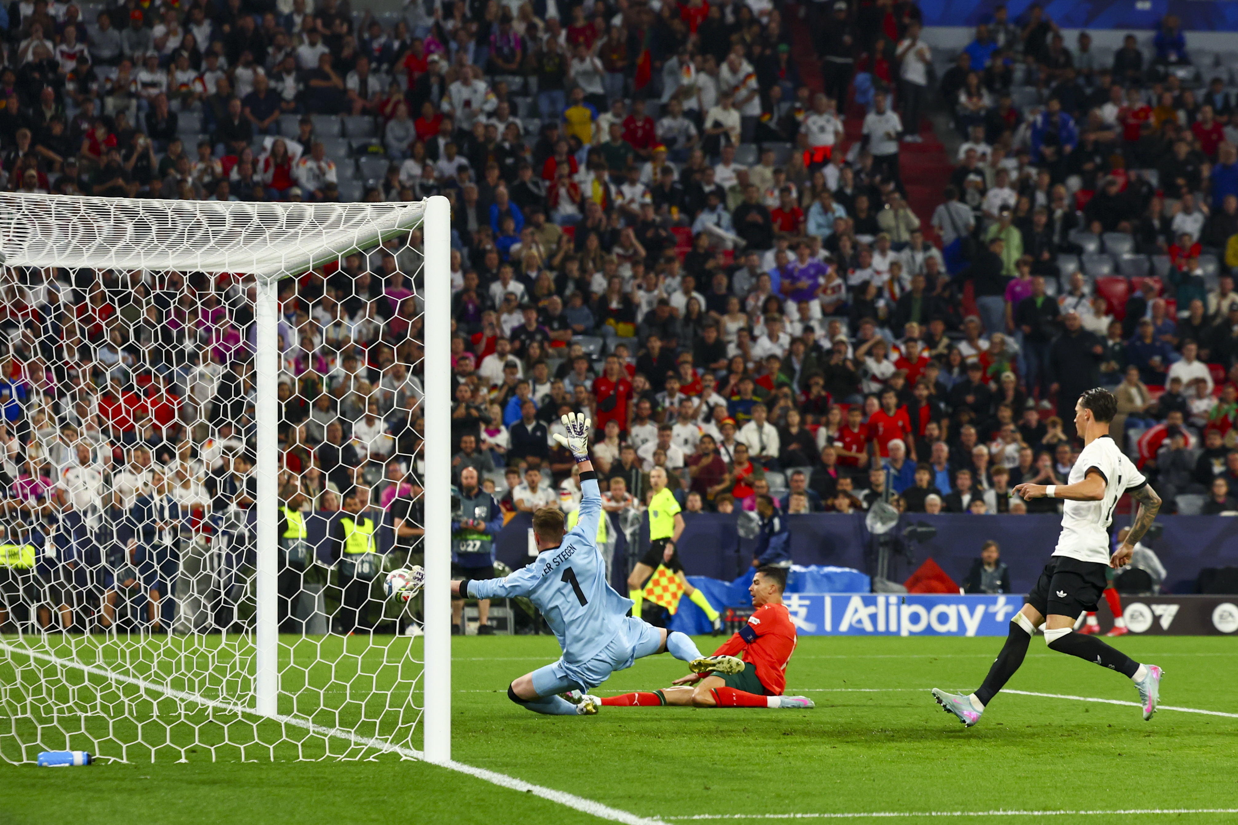 开云下载-欧国联比赛球队轮换球员，迎接新挑战的简单介绍