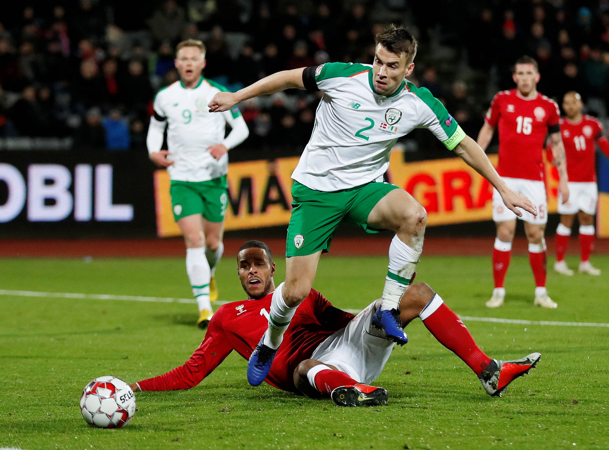 开云体育-国际足球赛事频繁上演，势如破竹