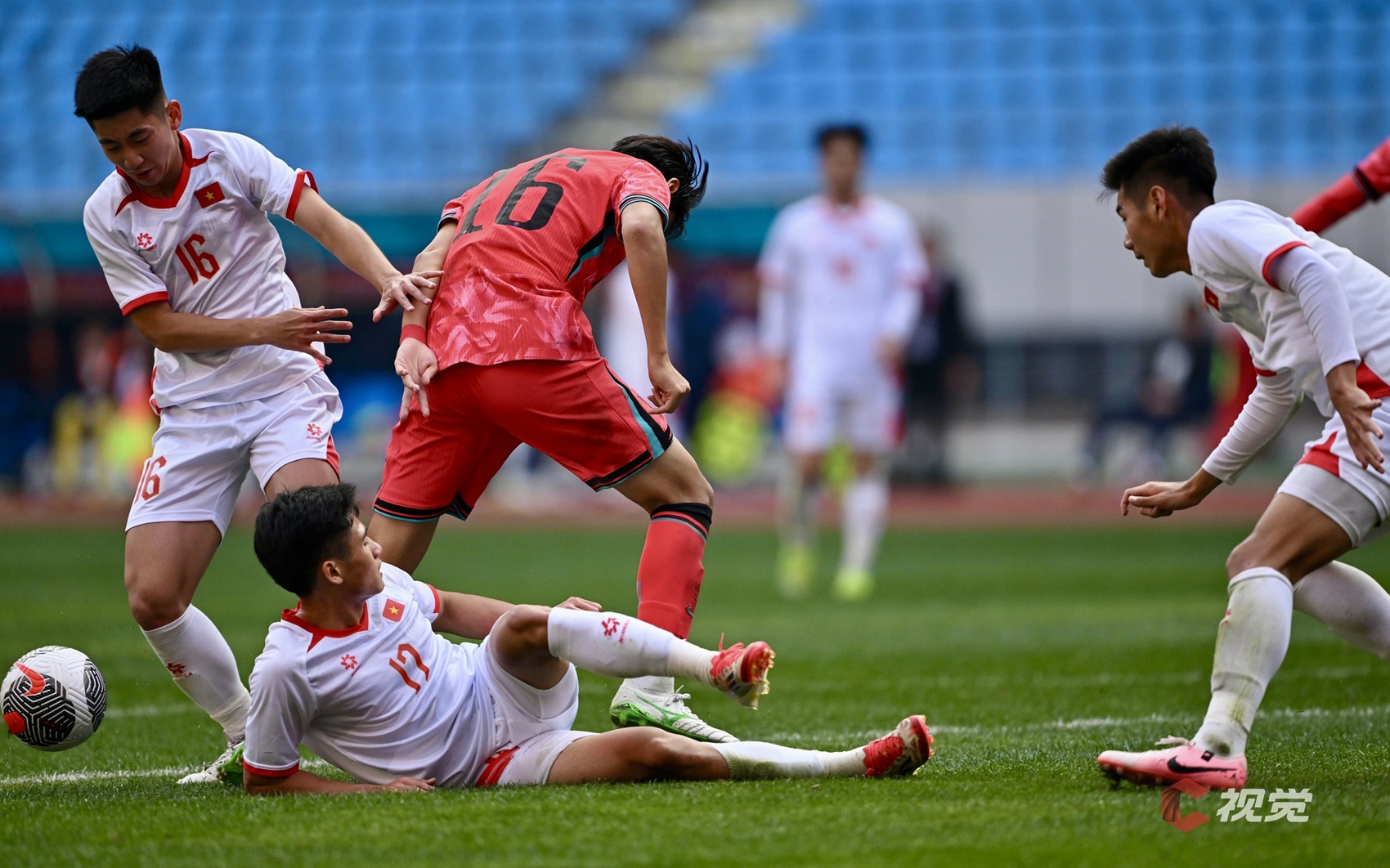 国际足球赛事频繁上演,势如破竹 国际足球赛事频繁上演,势如破竹