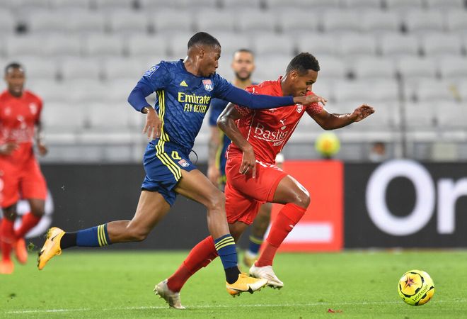 包含里昂主场逼平尼斯,仍未取得胜利的词条 包含里昂主场逼平尼斯,仍未取得胜利的词条