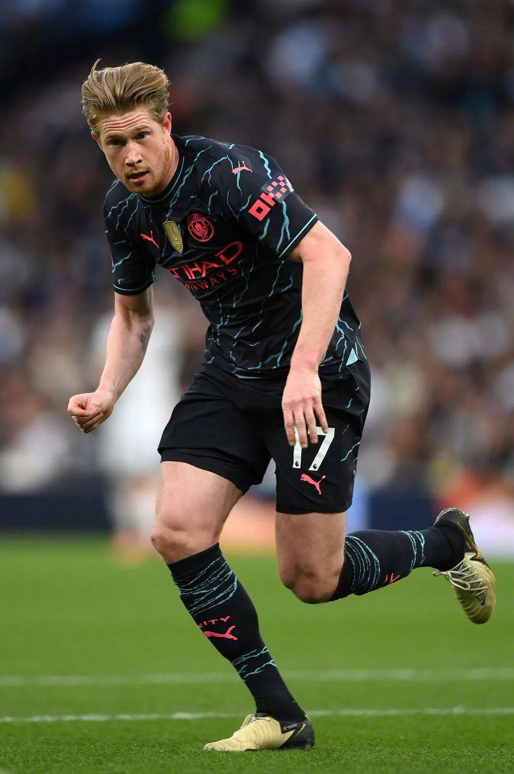 捷克中场天才加盟英超强队,助力冲击冠军的简单介绍 捷克中场天才加盟英超强队,助力冲击冠军的简单介绍