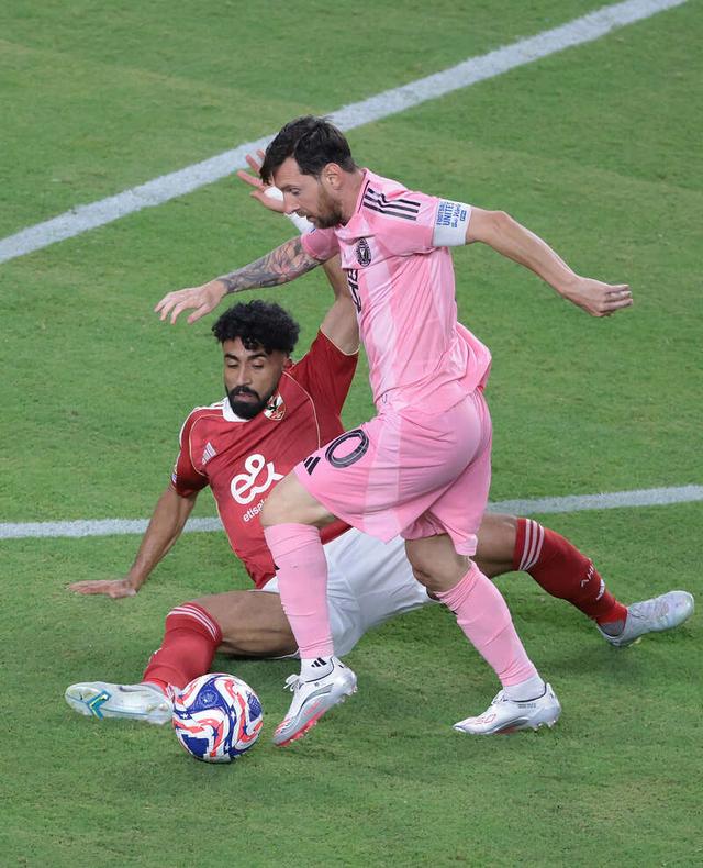 开云体育入口-足球明星碰撞！世界体育头号对决的简单介绍