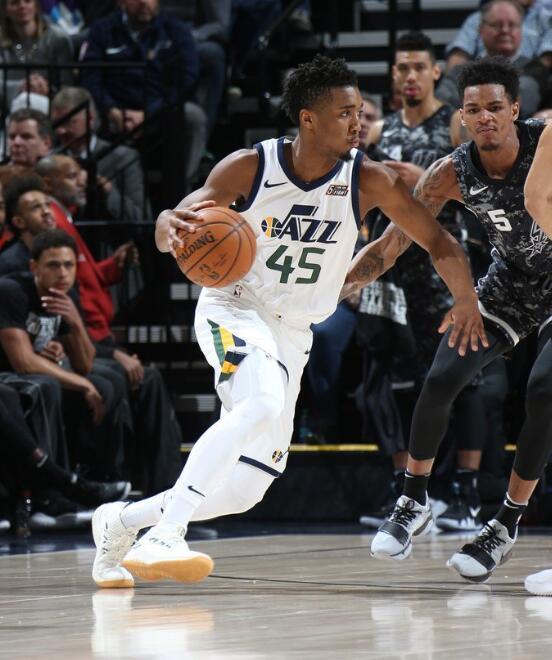 摩斯队遭遇两连败,排名下滑明显的简单介绍 摩斯队遭遇两连败,排名下滑明显的简单介绍