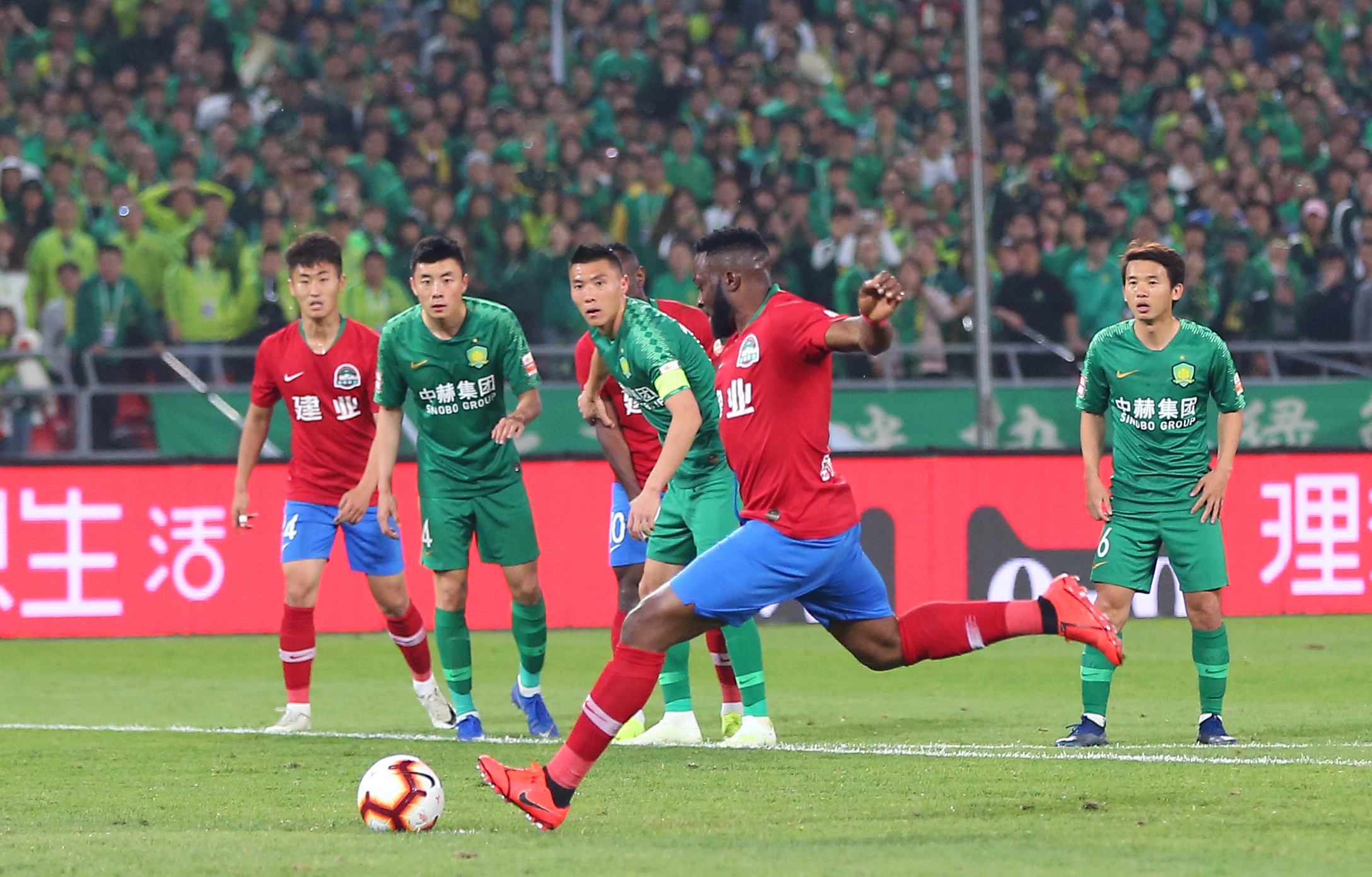 开云体育下载-北京国安迎战河南建业，努力拼搏