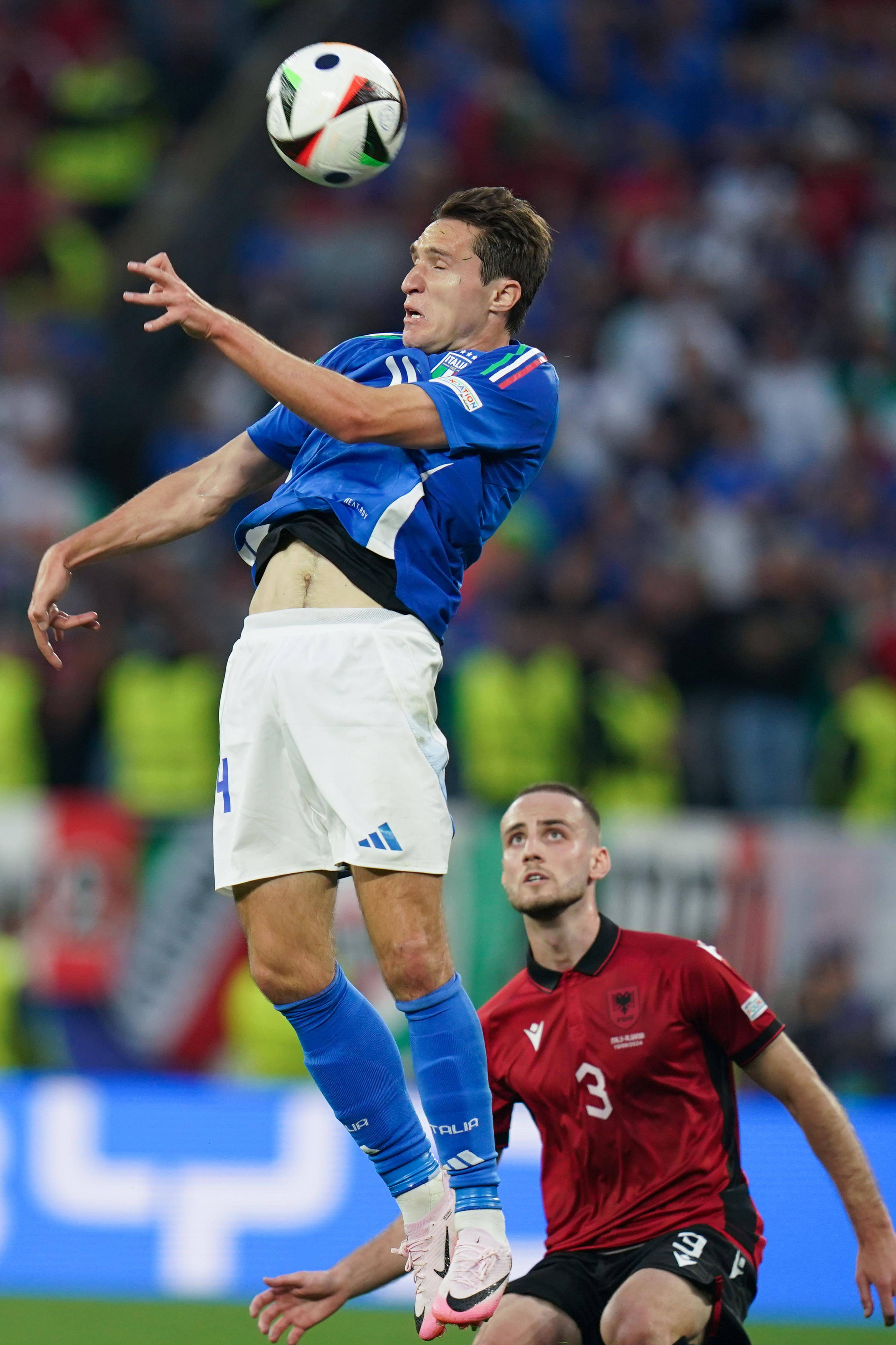 阿尔巴尼亚队全力备战,决胜西班牙队的简单介绍 阿尔巴尼亚队全力备战,决胜西班牙队的简单介绍