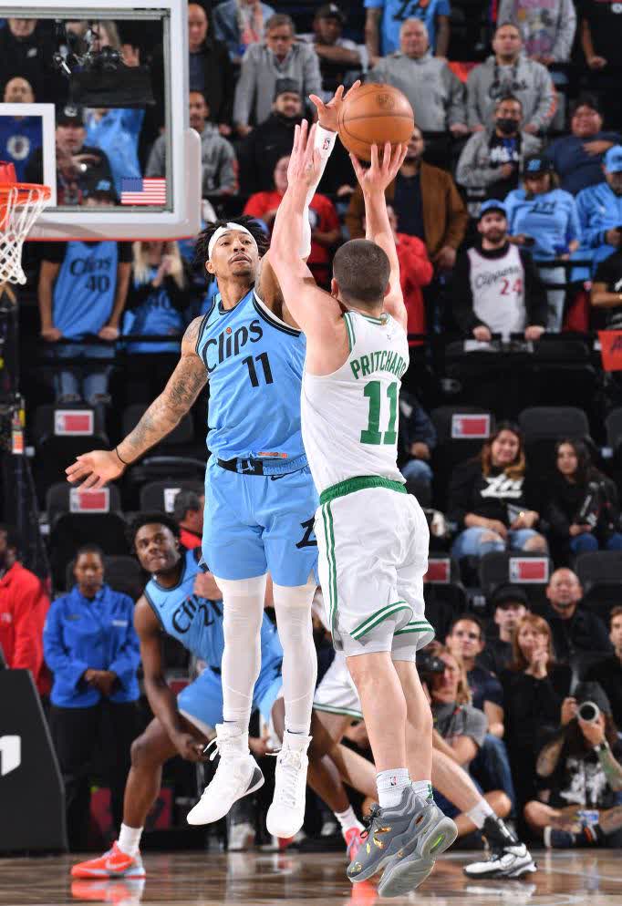 快船逆转击败凯尔特人 快船逆转击败凯尔特人