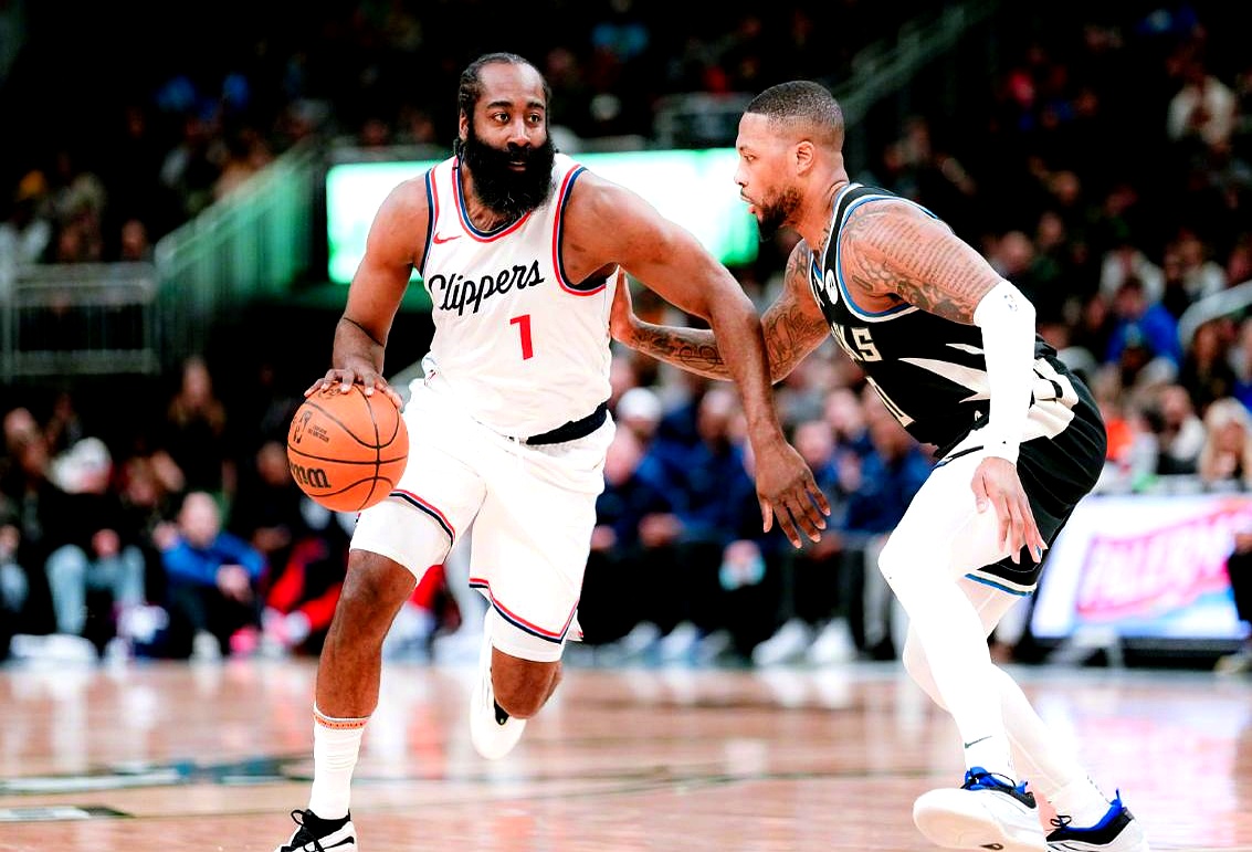 雄鹿三连胜,篮网再胜 雄鹿三连胜,篮网再胜