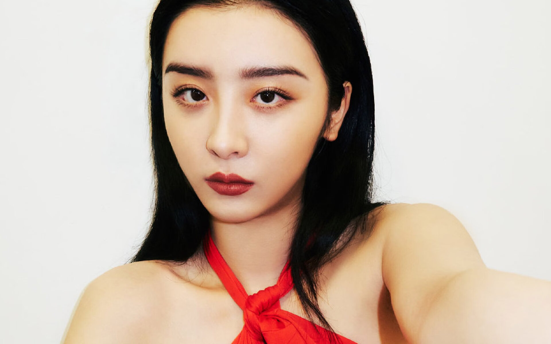 黄喜灿一剑封喉!德甲争冠夜亚洲之光颠覆格局