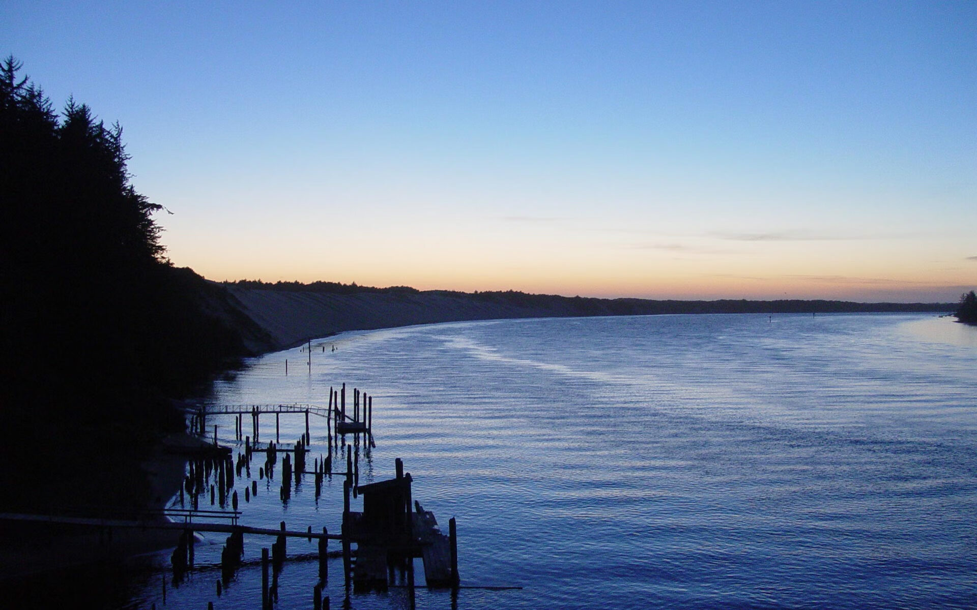 绝境翻盘！当鹈鹕掀翻76人，沉默的哈利伯顿在嘘声中觉醒