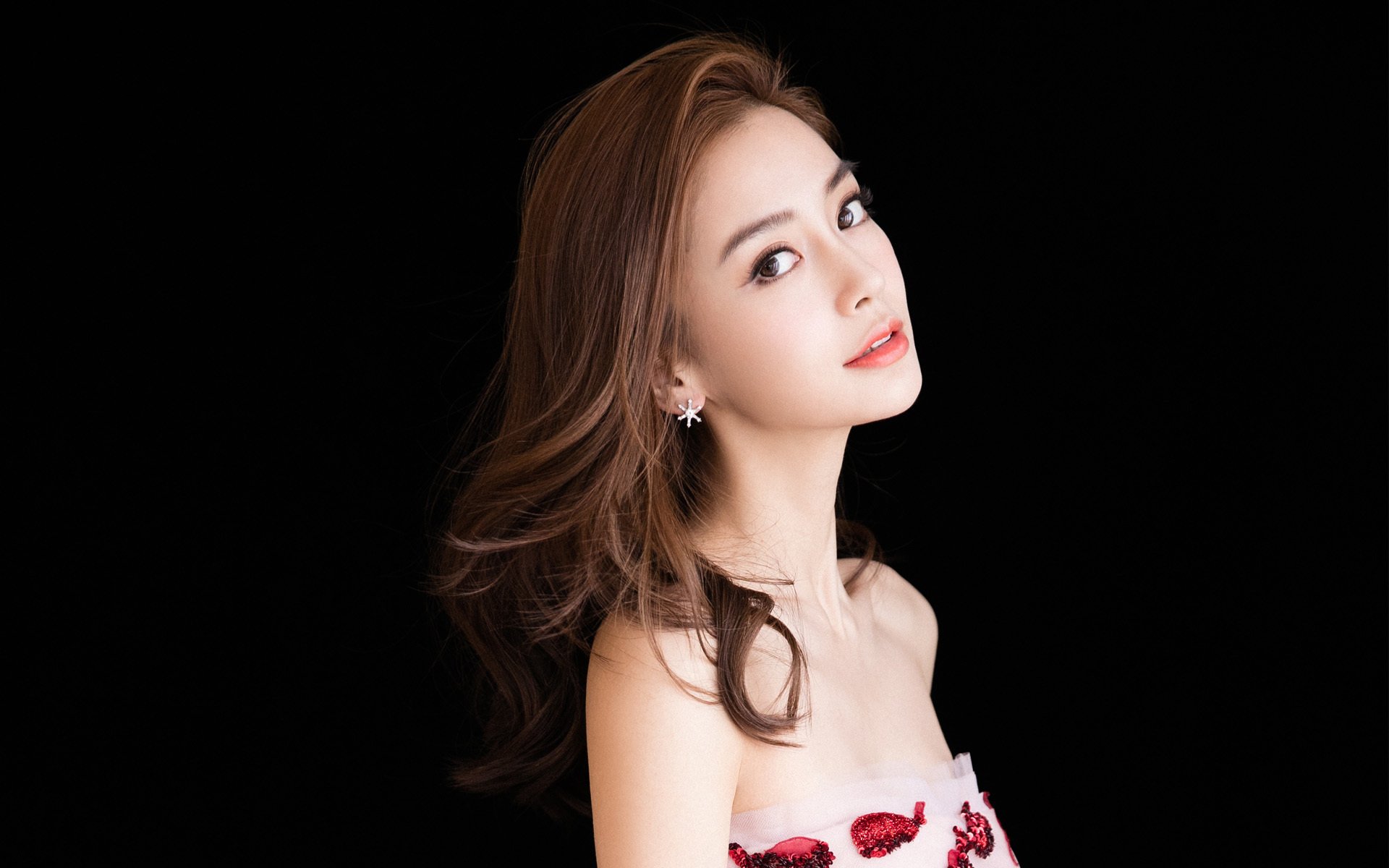 开云体育app-智慧完胜蛮力，美加墨世界杯焦点战，希腊如何正面击溃非洲大象几内亚？